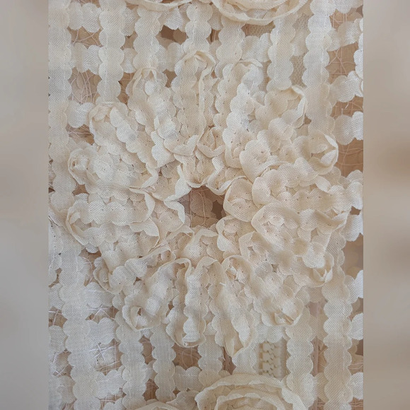 Beautiful Beige Lace Flight Coat, Size S‎ - Picture 5 of 6